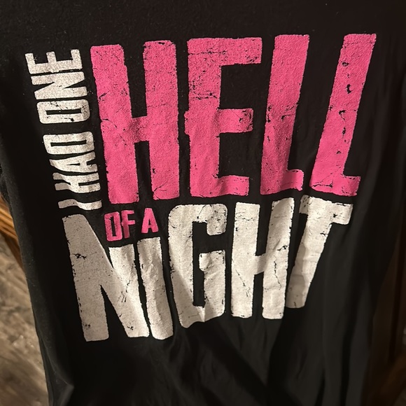 Tshirt - Picture 2 of 4